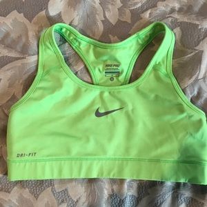 Nike Pro Dri-Fit Sports Bra